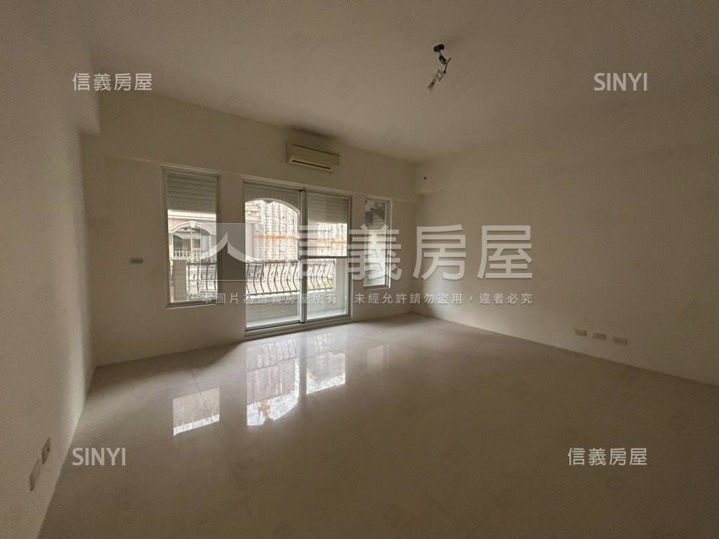 百立帝堡亞灣豪邸房屋室內格局與周邊環境