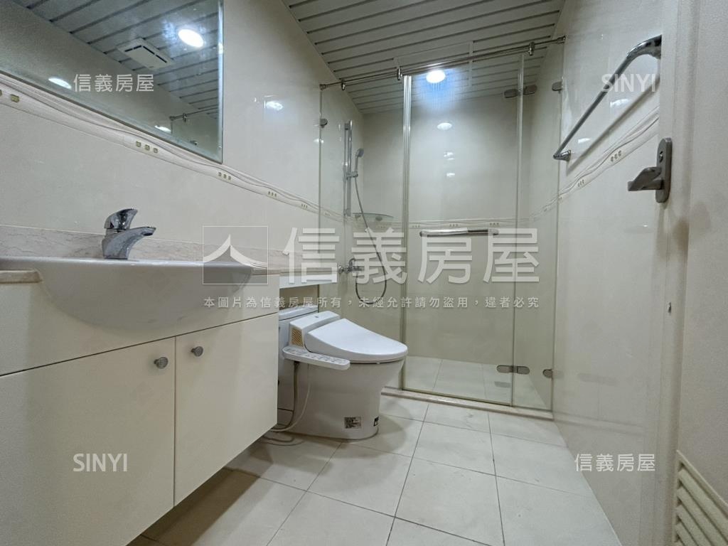 百立帝堡亞灣豪邸房屋室內格局與周邊環境