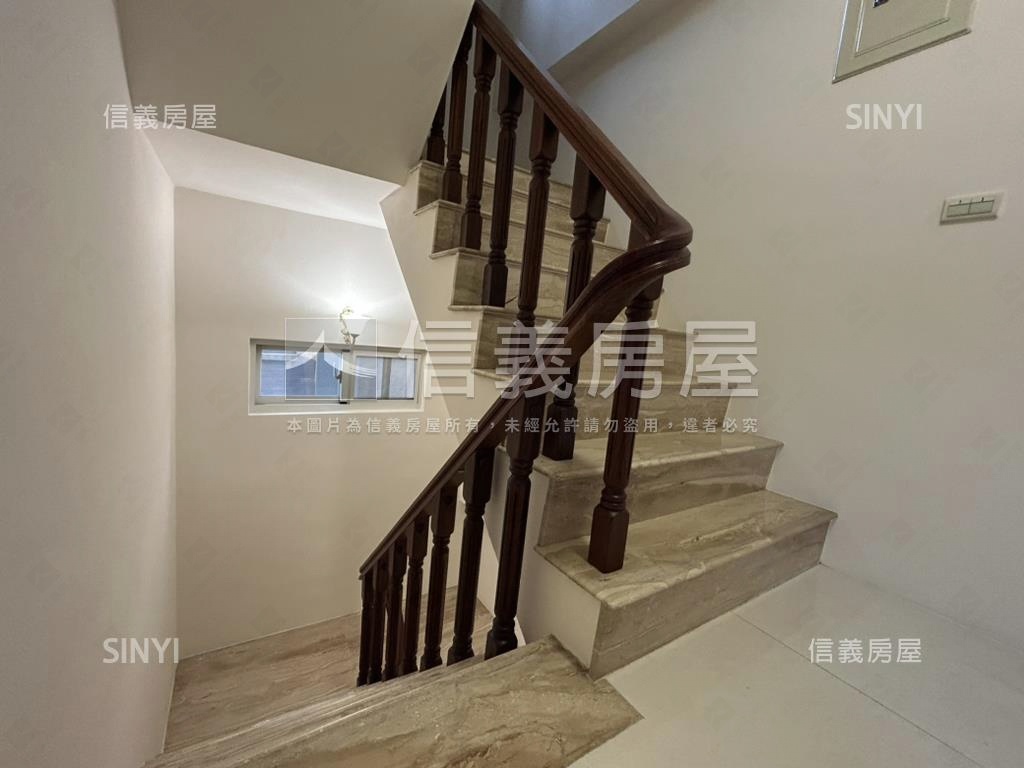 百立帝堡亞灣豪邸房屋室內格局與周邊環境