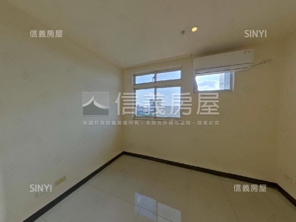 崇德隆盛三房附車位房屋室內格局與周邊環境