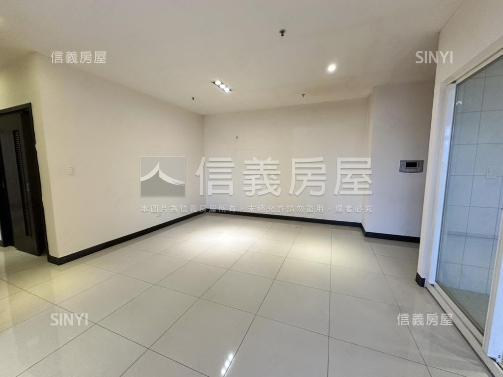 崇德隆盛三房附車位房屋室內格局與周邊環境