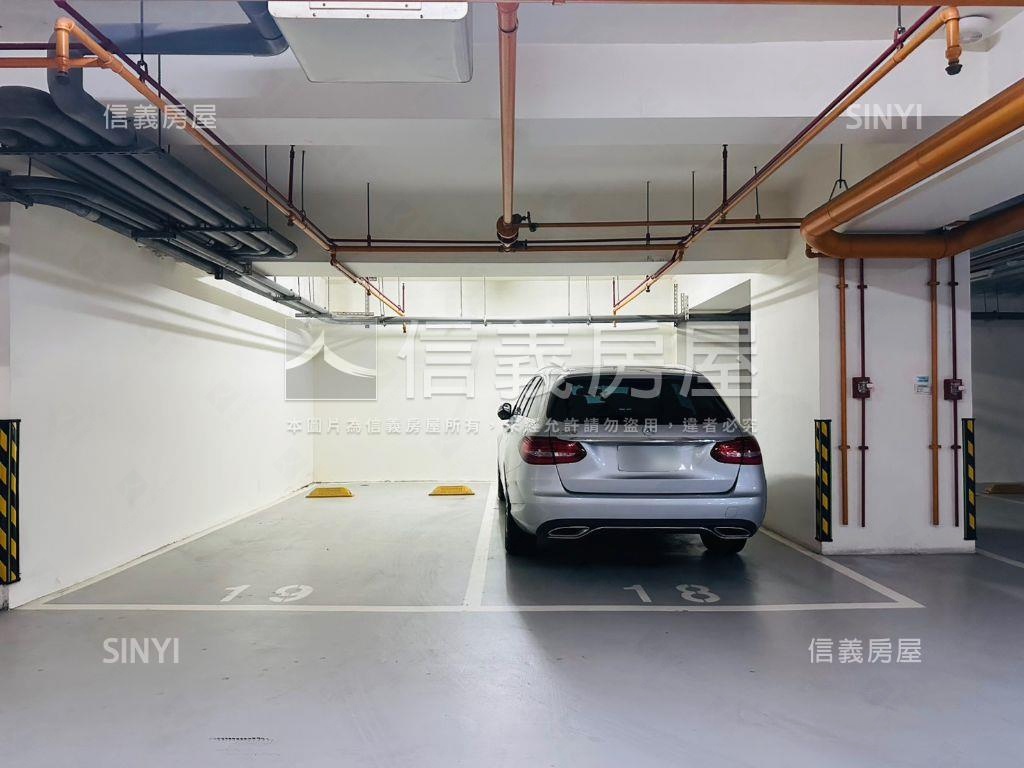 峰藝視野美三房雙平車房屋室內格局與周邊環境