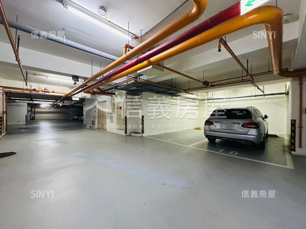 峰藝視野美三房雙平車房屋室內格局與周邊環境