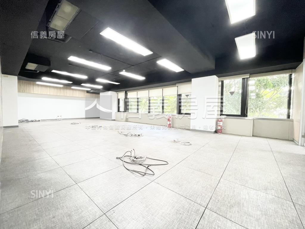 光北南京頂級帷幕商辦大樓房屋室內格局與周邊環境