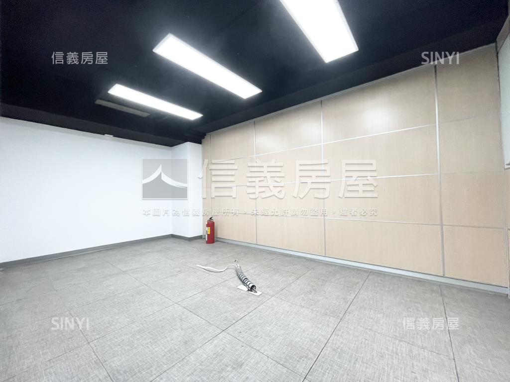 光北南京頂級帷幕商辦大樓房屋室內格局與周邊環境