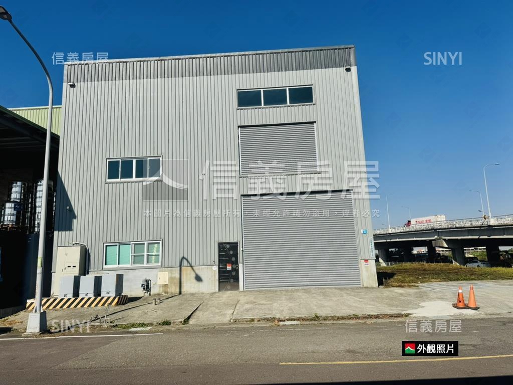 新營東愛街附天車廠房房屋室內格局與周邊環境