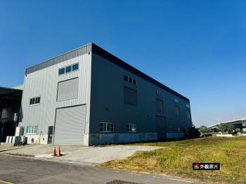 新營東愛街附天車廠房