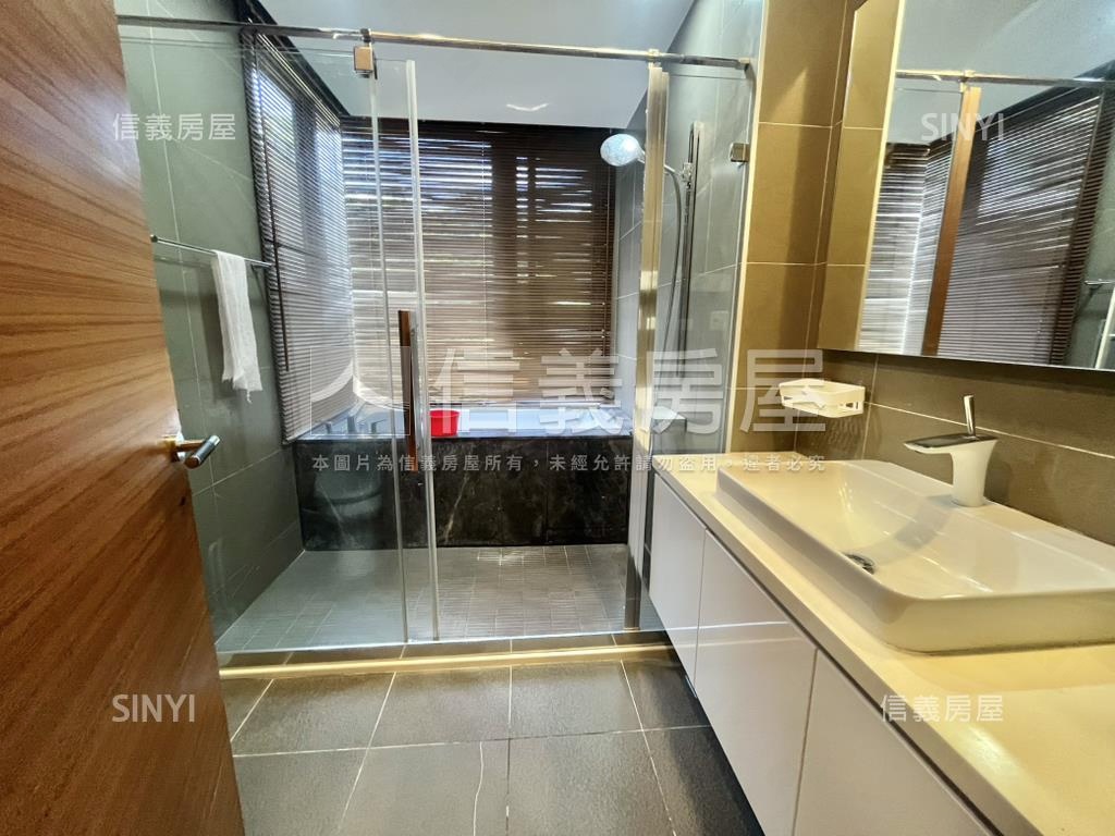 樹下墅上邊間綠意盎然房屋室內格局與周邊環境