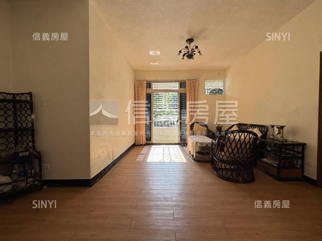 低總價面公園邊間二樓美屋房屋室內格局與周邊環境