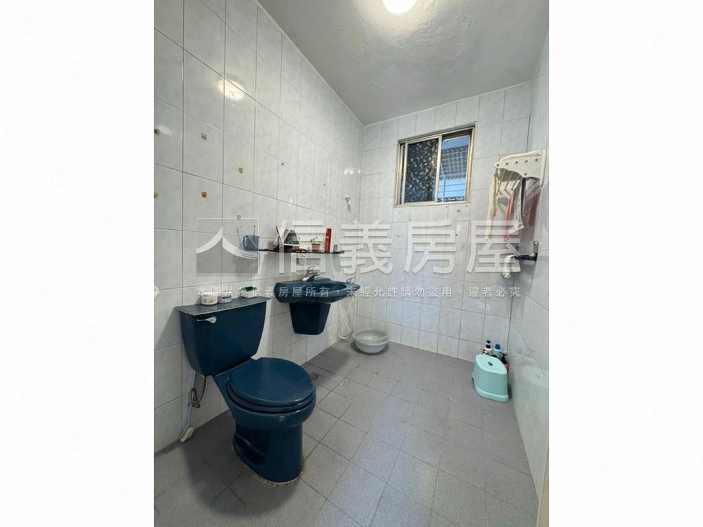 低總價面公園邊間二樓美屋房屋室內格局與周邊環境