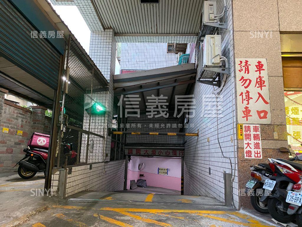 捷運富綠旺頂樓大空間房屋室內格局與周邊環境