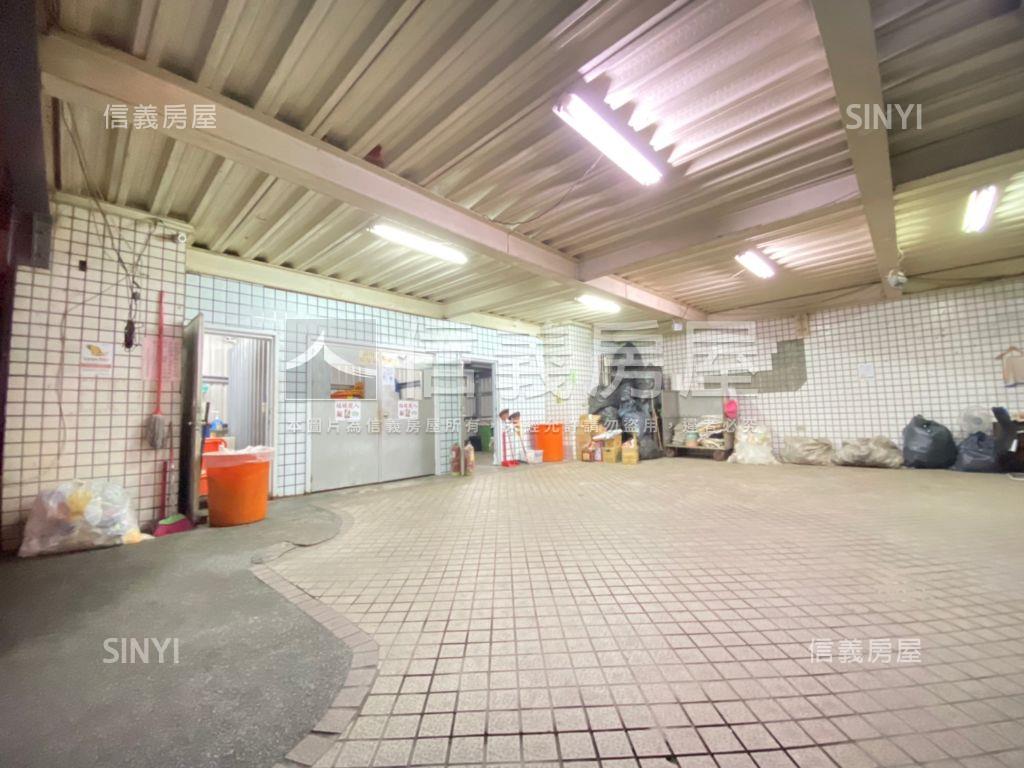 捷運富綠旺頂樓大空間房屋室內格局與周邊環境