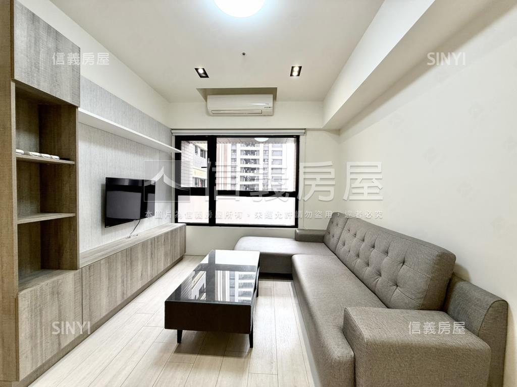 美麗的新悅城三房平車房屋室內格局與周邊環境