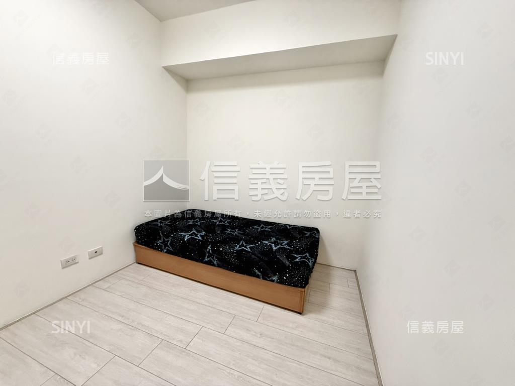 美麗的新悅城三房平車房屋室內格局與周邊環境