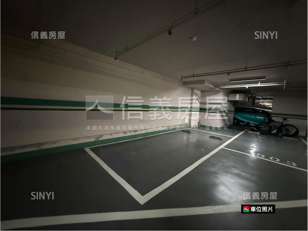 美麗的新悅城三房平車房屋室內格局與周邊環境