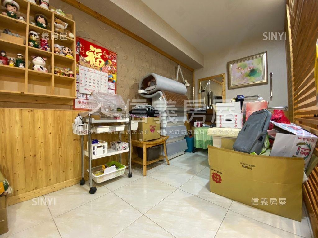 近河樂。採光木質大套房房屋室內格局與周邊環境