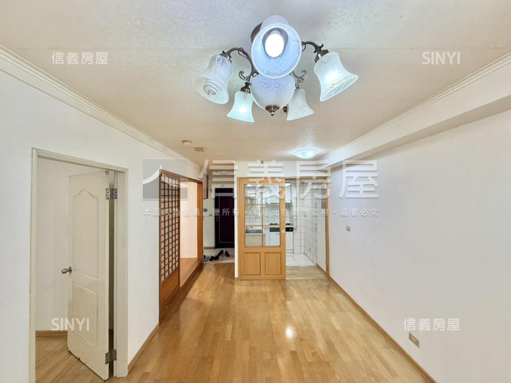 翡翠高樓朝南靜巷沐光二房房屋室內格局與周邊環境