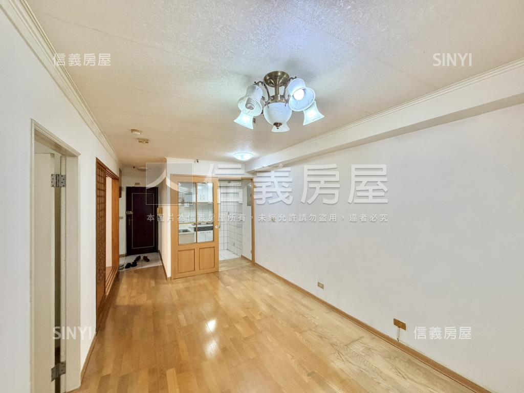 翡翠高樓朝南靜巷沐光二房房屋室內格局與周邊環境