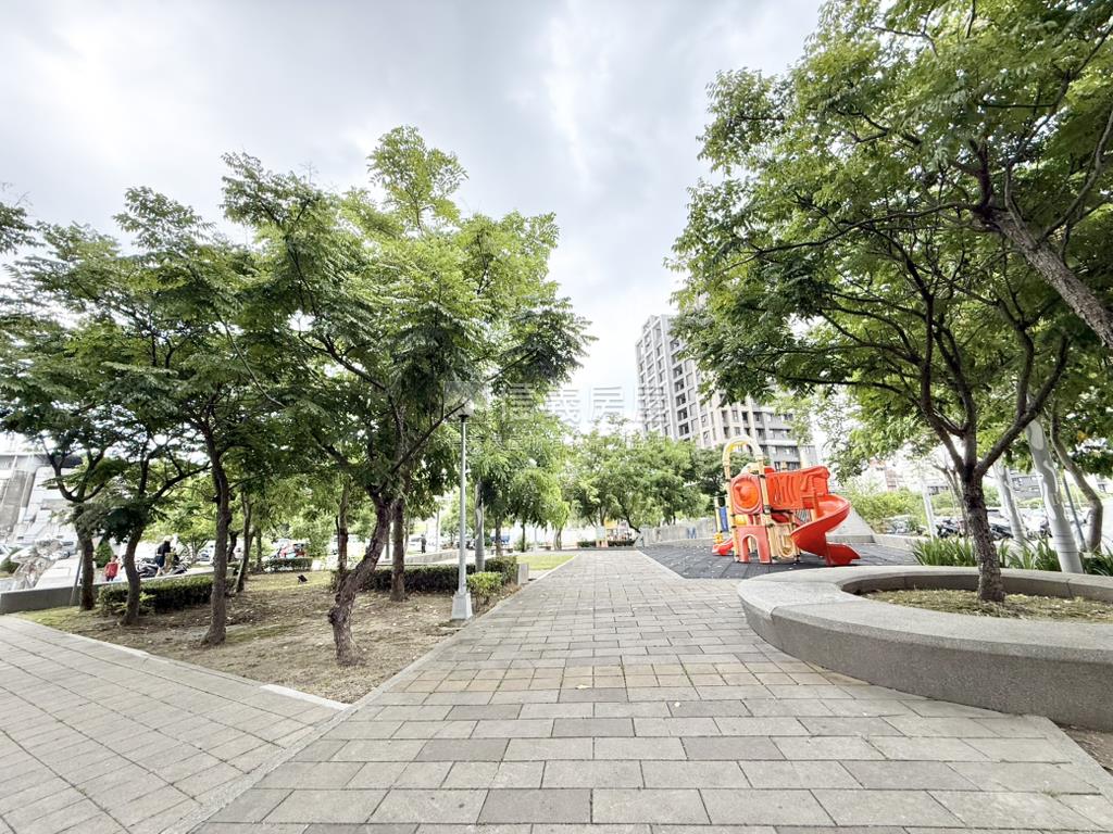 及福樂之町景觀１５樓房屋室內格局與周邊環境