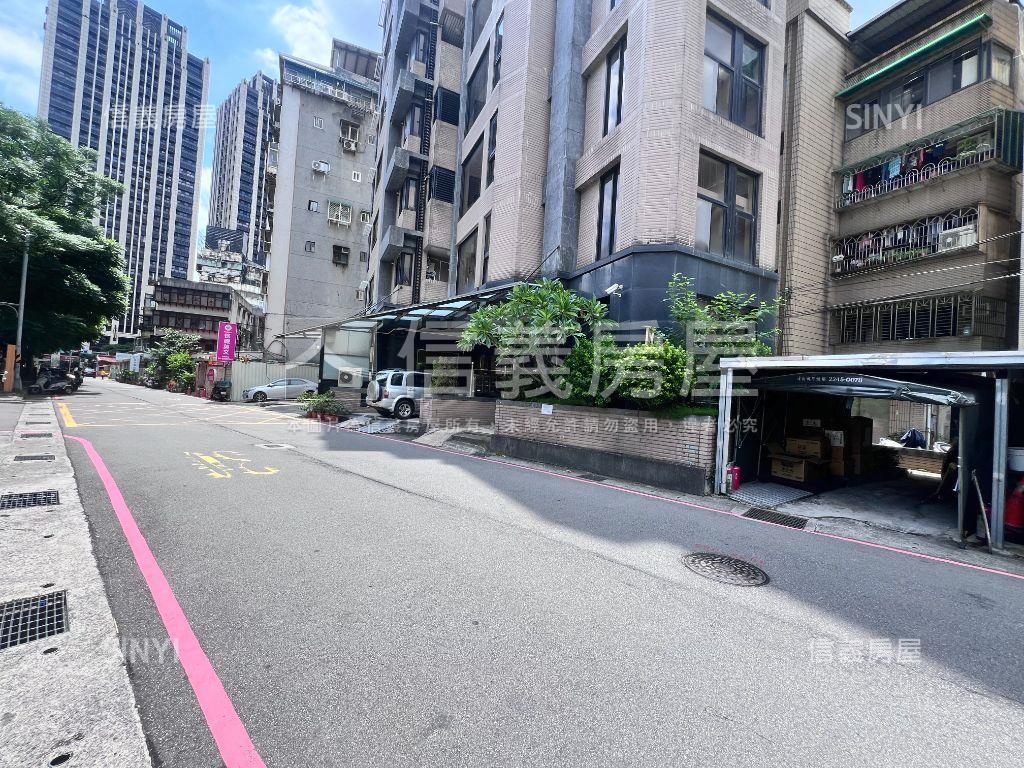 頂溪站竹林苑邊間３房車位房屋室內格局與周邊環境