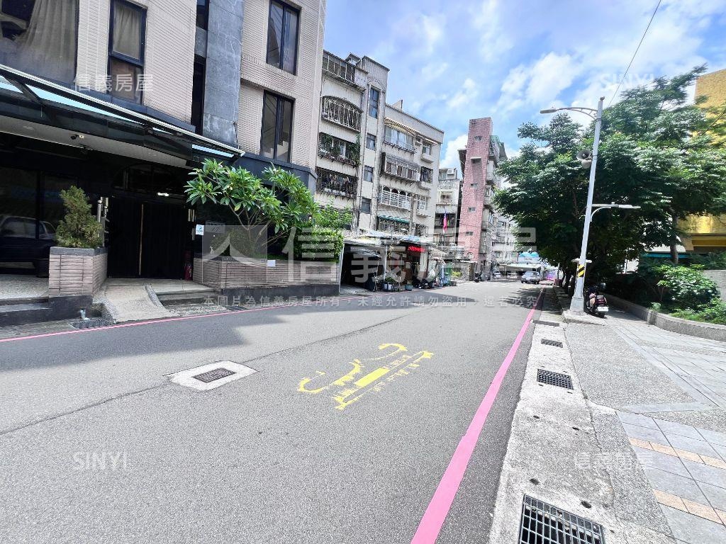 頂溪站竹林苑邊間３房車位房屋室內格局與周邊環境