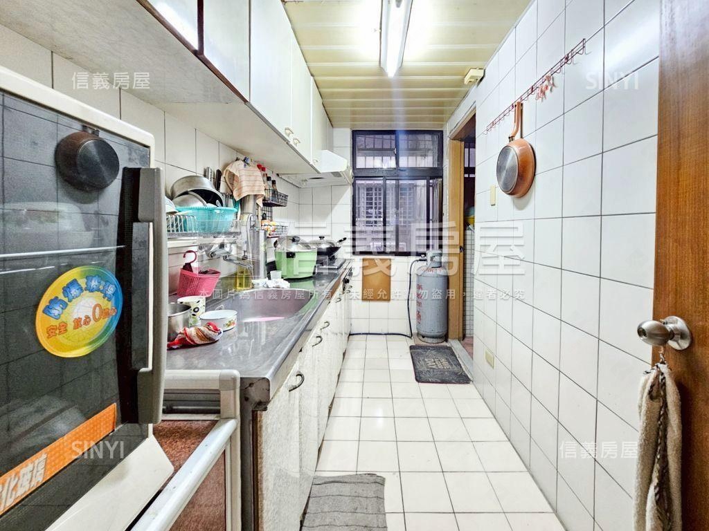 稀有☆龍岡永昶城大空間房屋室內格局與周邊環境