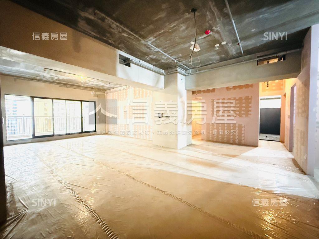 七期獨秀四房雙車位房屋室內格局與周邊環境