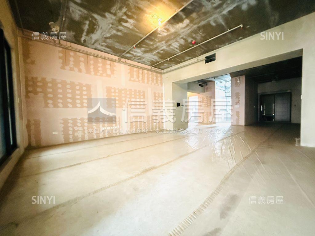 七期獨秀四房雙車位房屋室內格局與周邊環境