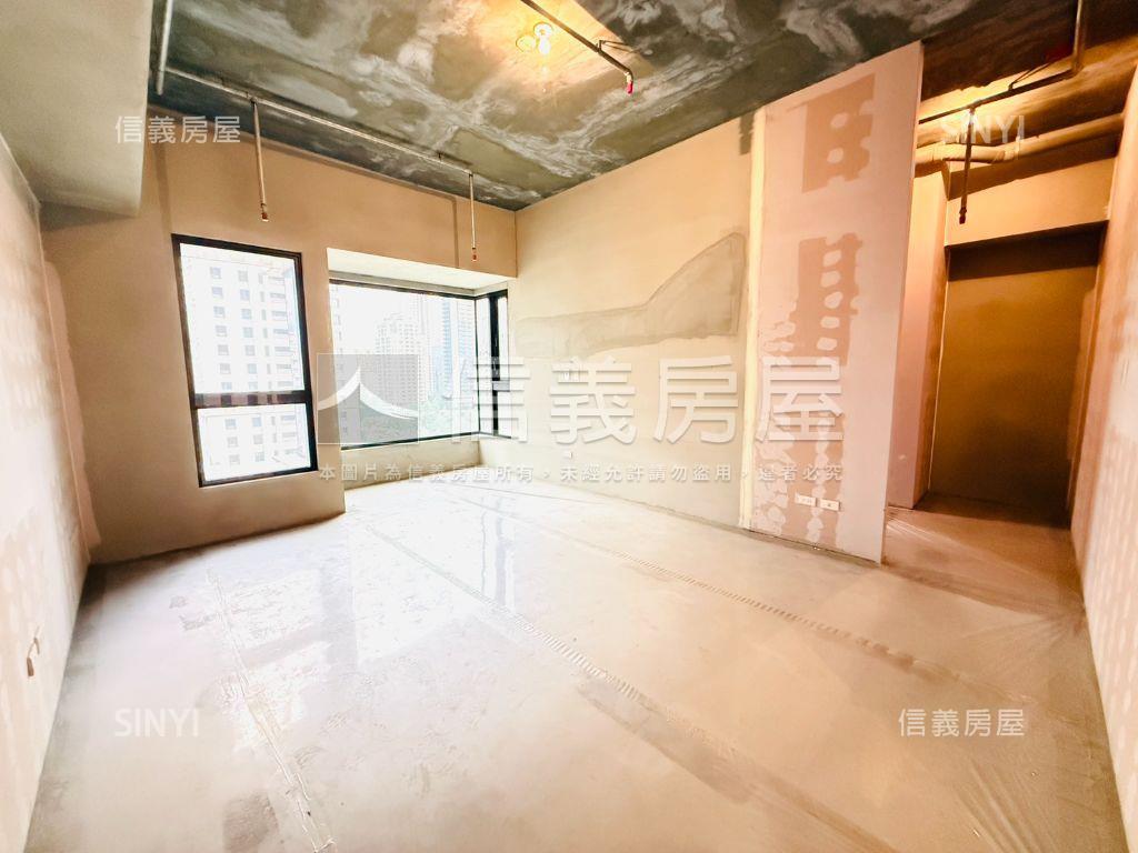 七期獨秀四房雙車位房屋室內格局與周邊環境