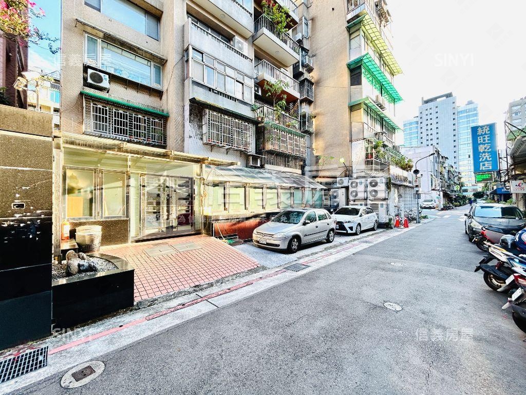 捷運大面寬方正金店辦房屋室內格局與周邊環境