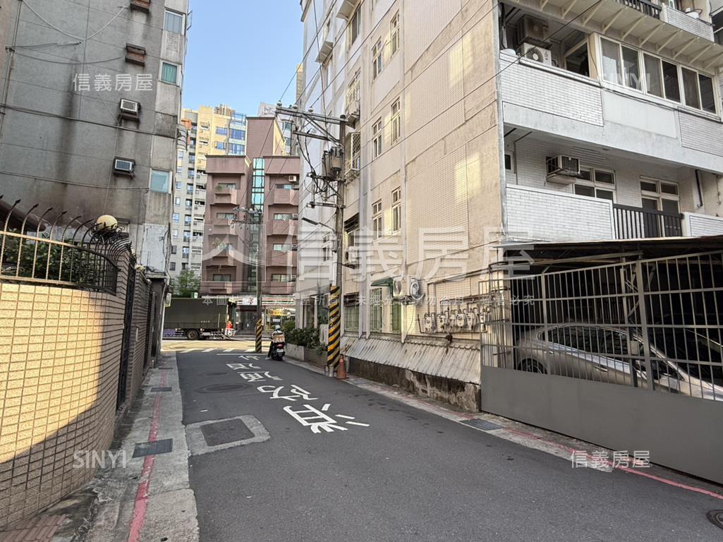 克強邊間美麗的家房屋室內格局與周邊環境