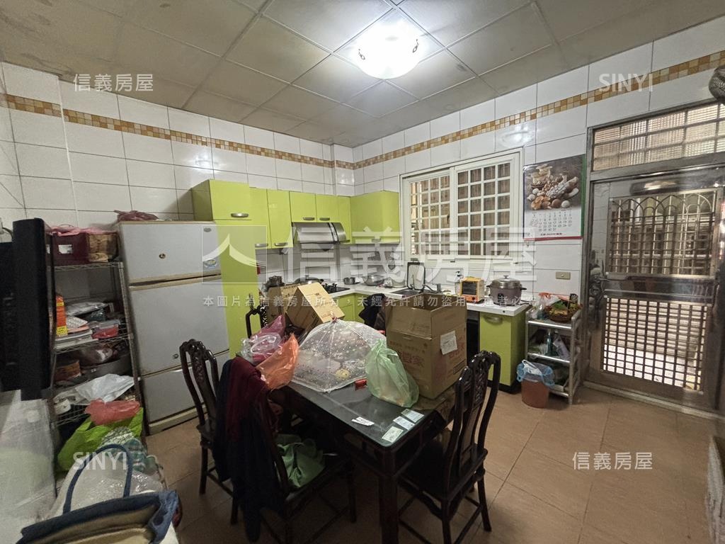 正漢口路三段郵局對面透店房屋室內格局與周邊環境