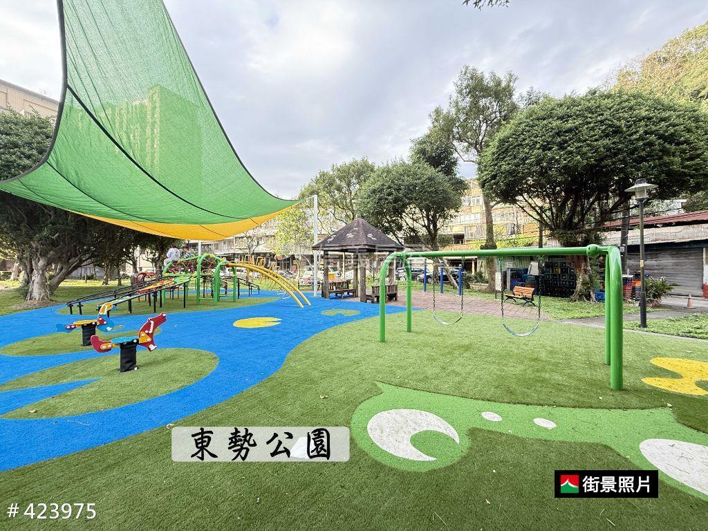 甲山林天墅精品裝潢景觀宅房屋室內格局與周邊環境