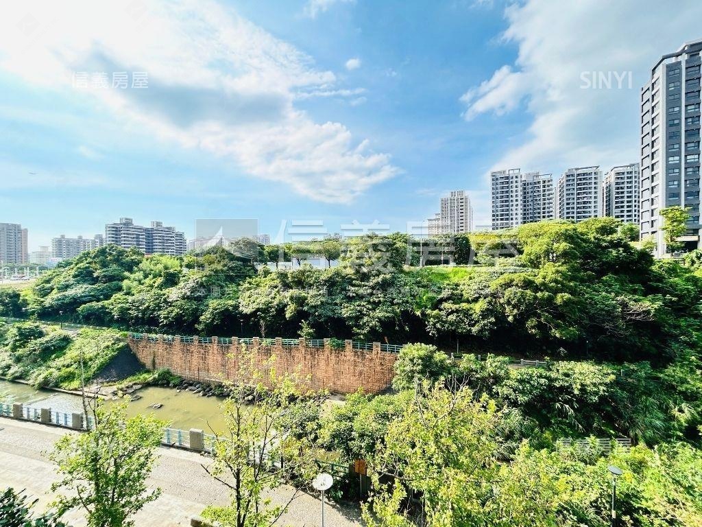 蒙德里安面公園溪景４房房屋室內格局與周邊環境