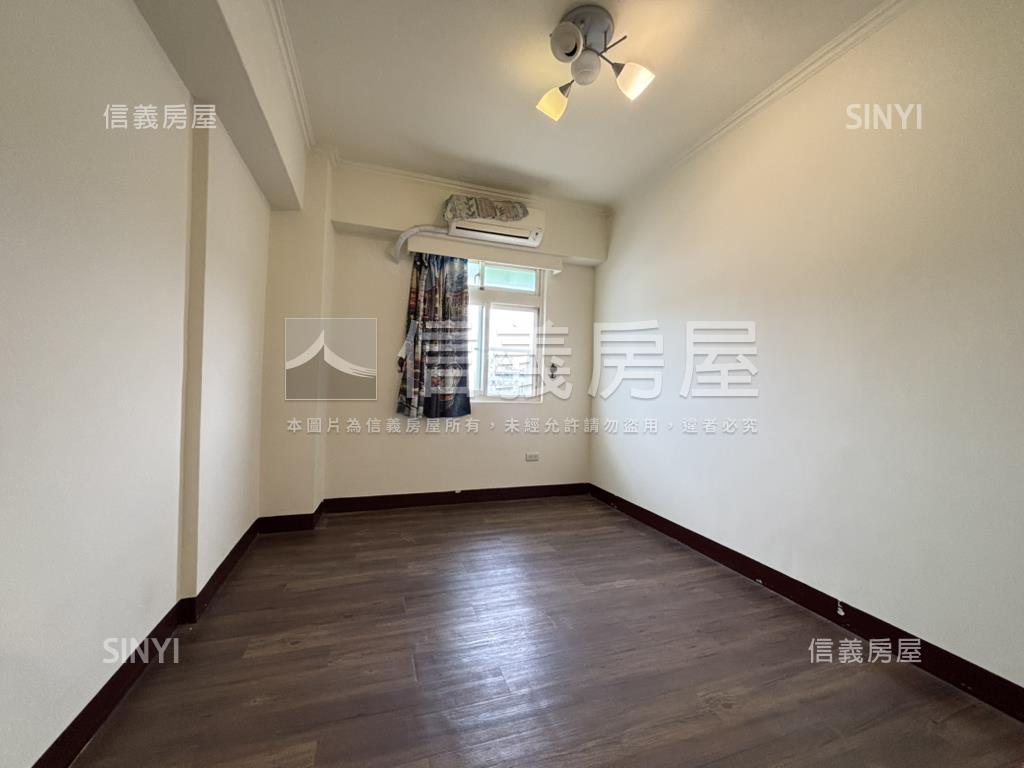 花園高樓帶車位三房房屋室內格局與周邊環境