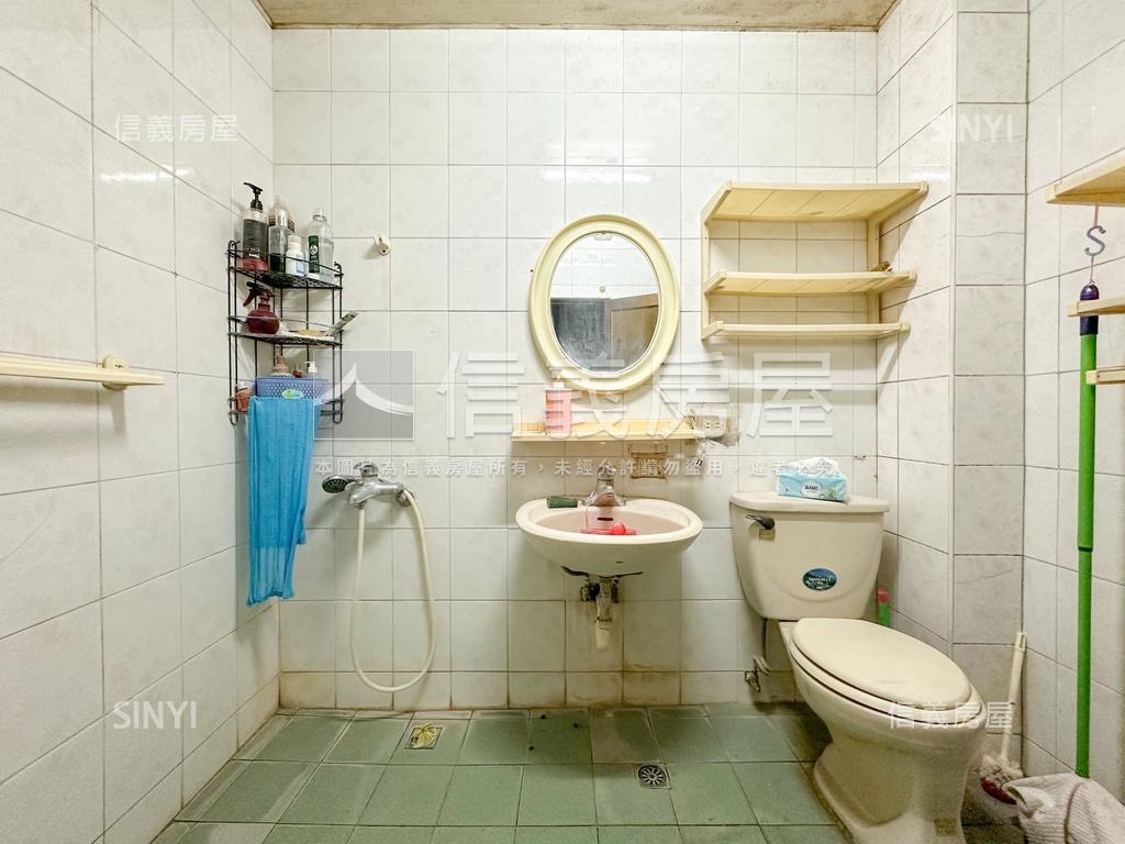 鼎中正路透天房屋室內格局與周邊環境