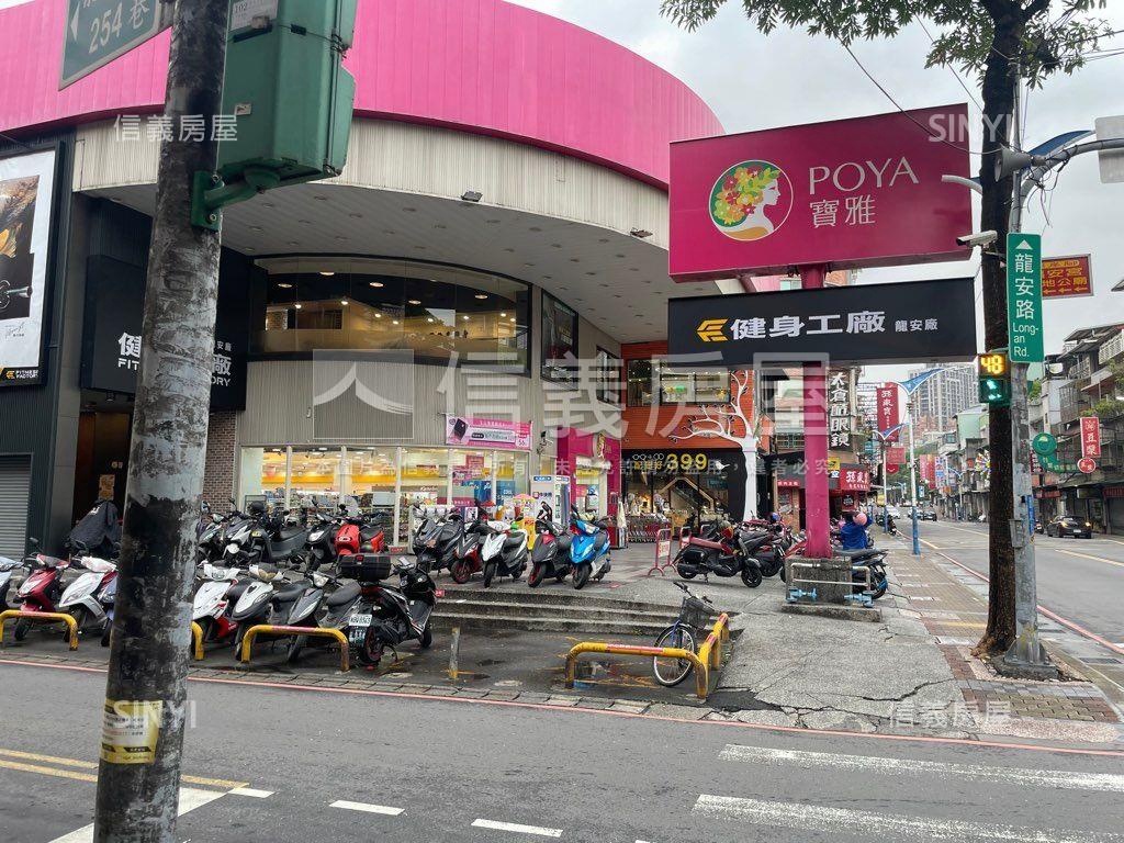 ７－１１樓上２樓收租聖品房屋室內格局與周邊環境