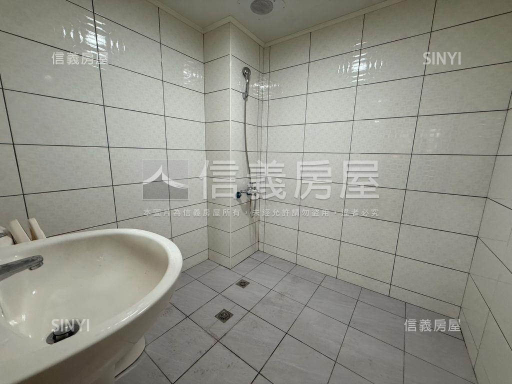 水湳近中央公園三房房屋室內格局與周邊環境