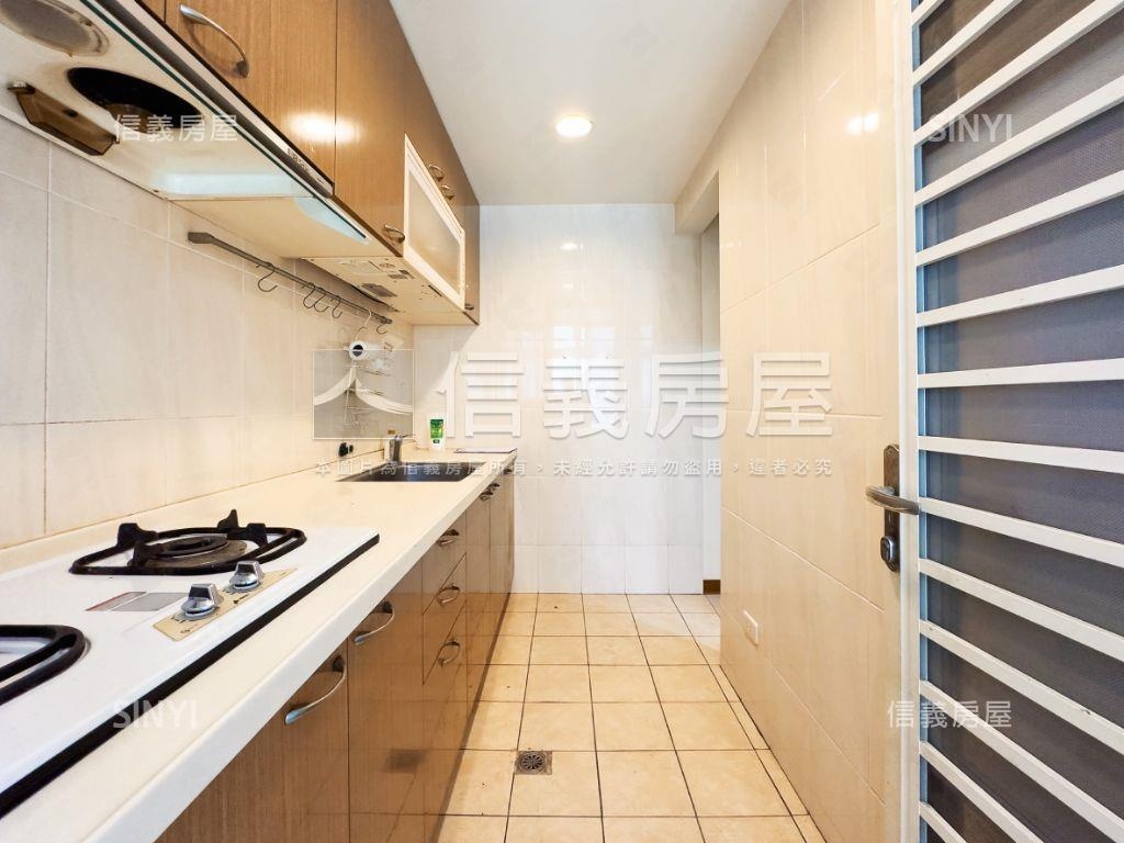 莊敬路樹梢三房房屋室內格局與周邊環境