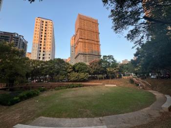 走進富貴公園進駐長耀里