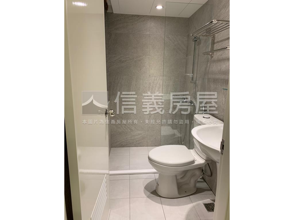 近捷運信義收租美宅房屋室內格局與周邊環境