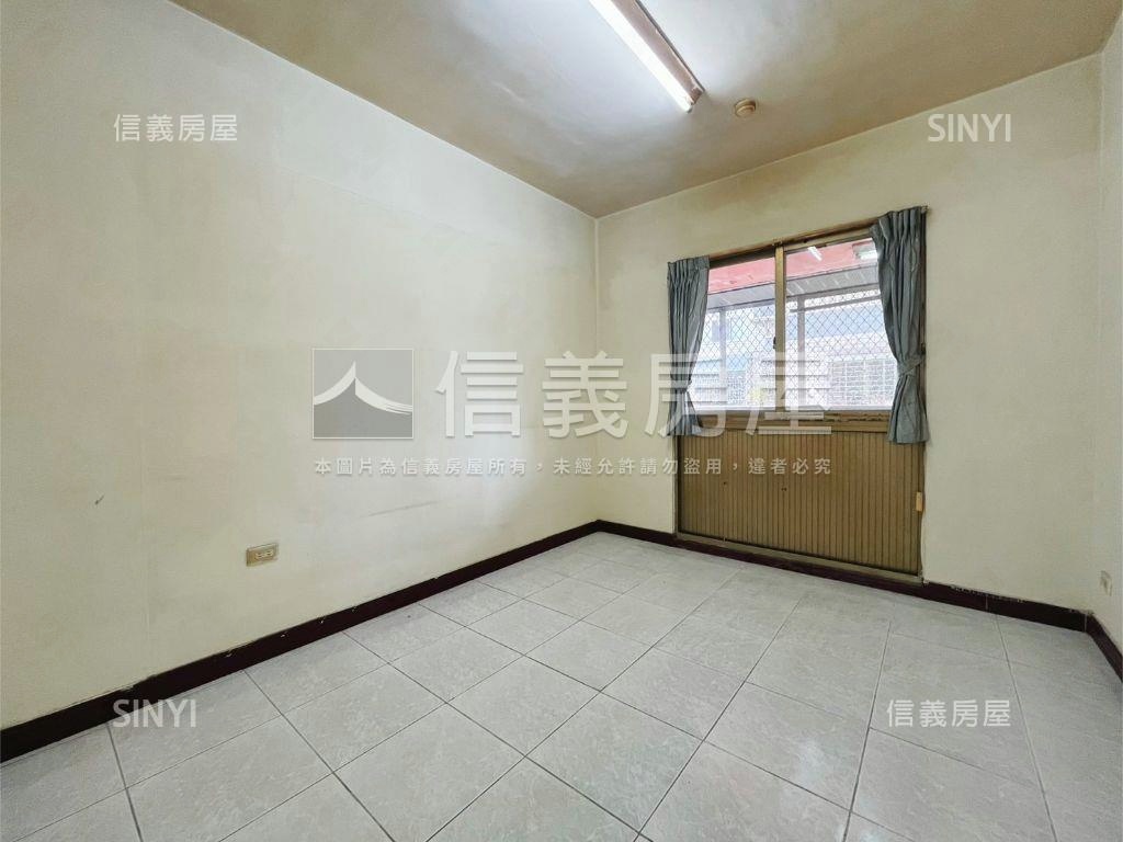 近漢神潭子三房車位視野宅房屋室內格局與周邊環境