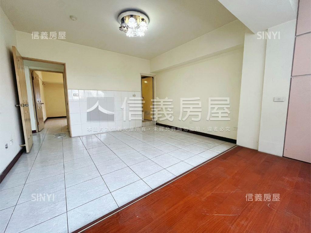 近漢神潭子三房車位視野宅房屋室內格局與周邊環境