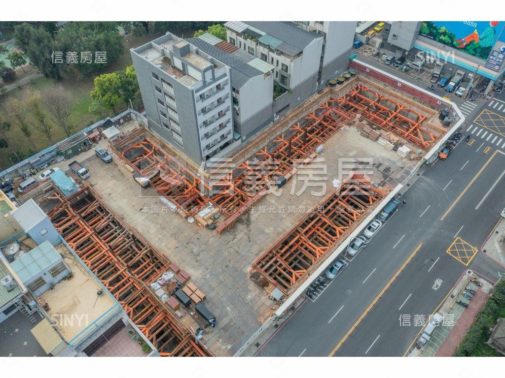 心動利晉曙光３房子母車位房屋室內格局與周邊環境