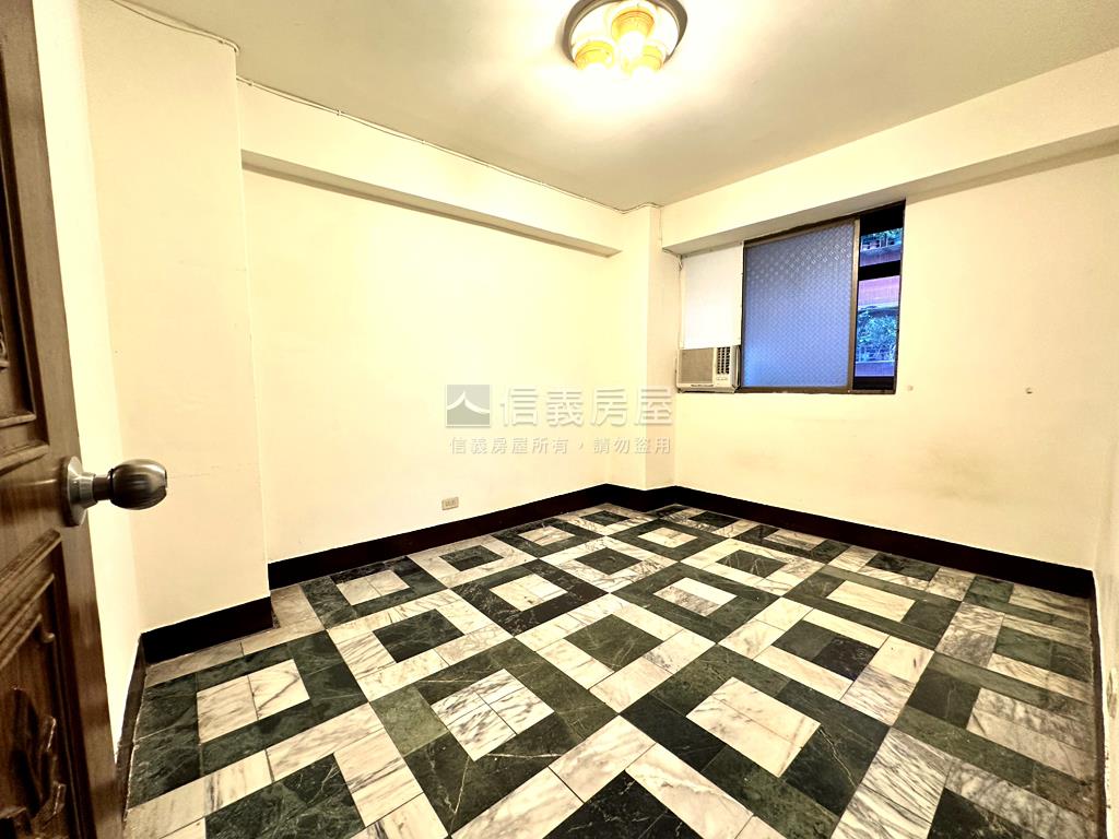 你要的松山路華廈房屋室內格局與周邊環境