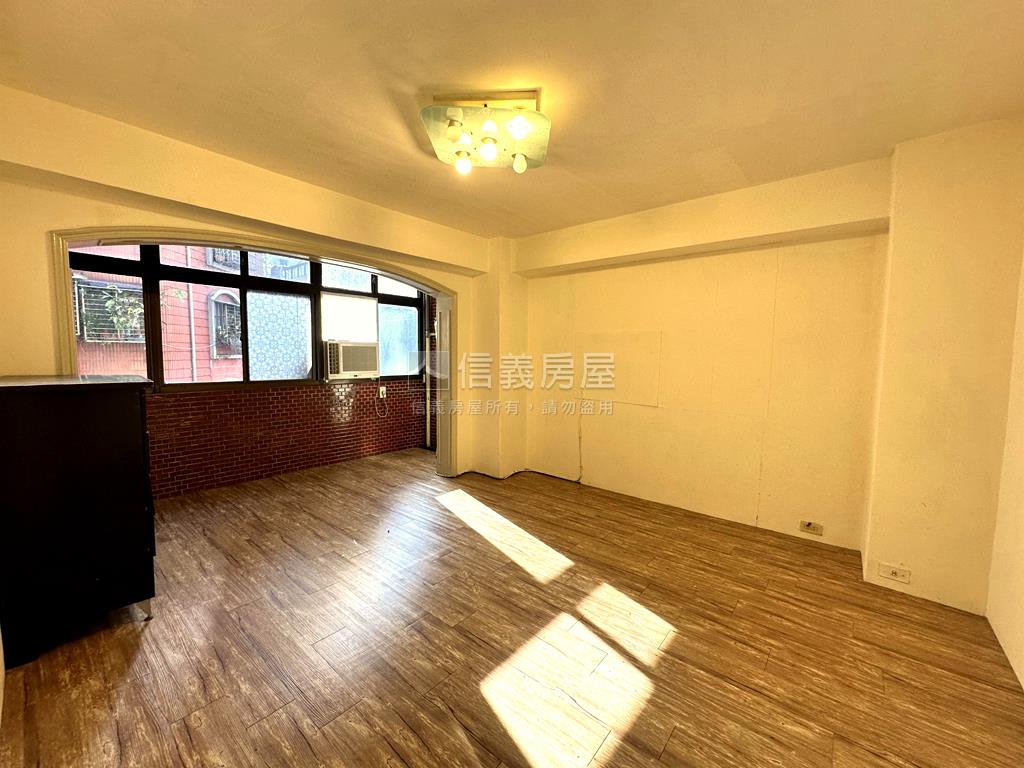 你要的松山路華廈房屋室內格局與周邊環境