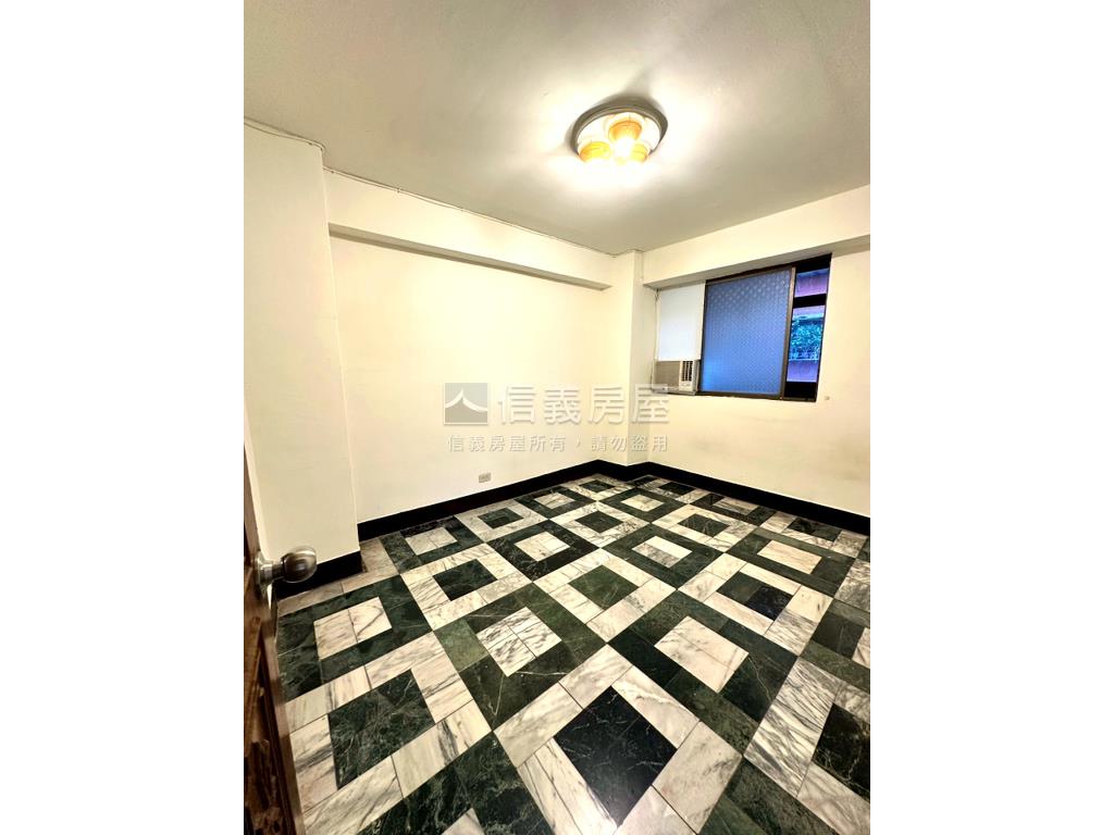 你要的松山路華廈房屋室內格局與周邊環境