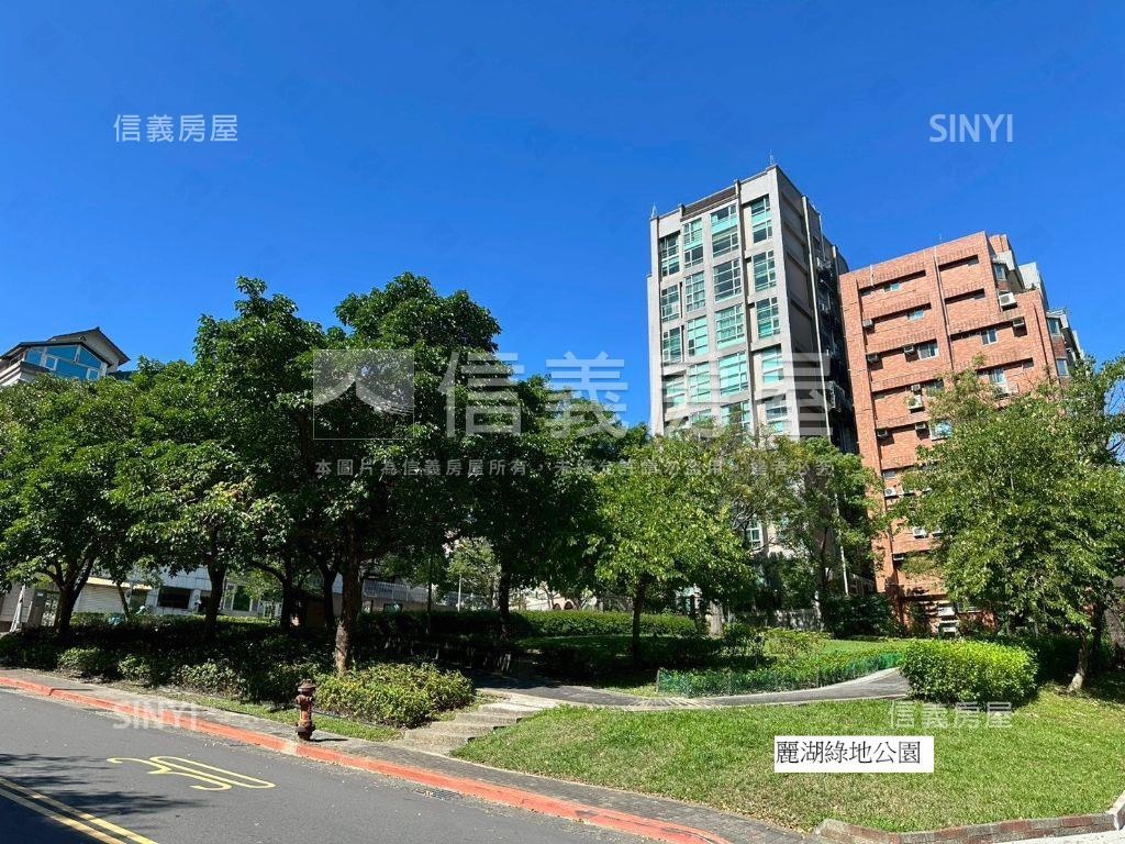 葫洲御品２房平面車位房屋室內格局與周邊環境