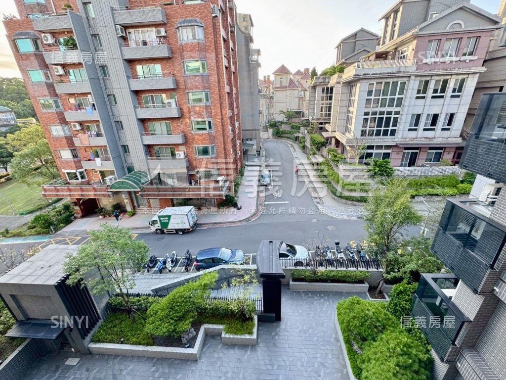 稀有源利御品２房平面車位房屋室內格局與周邊環境