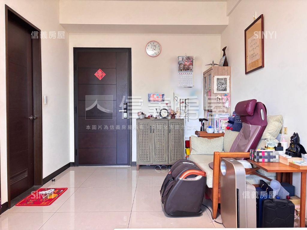 ＮＹ晴間˙景光２房車位房屋室內格局與周邊環境